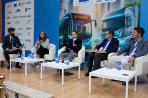 Mesa redonda "Algunas estrategias de descarbonización del transporte"